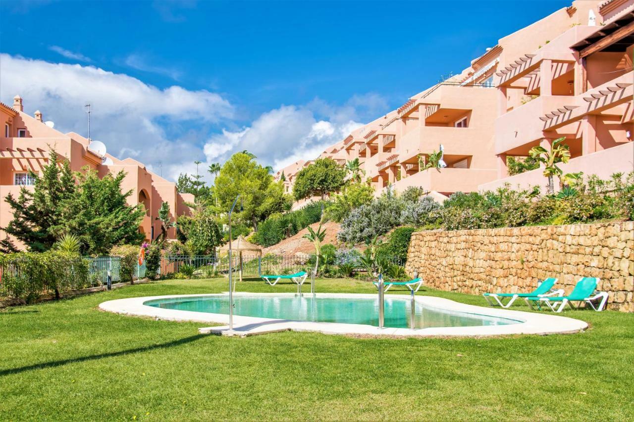 Free One Bedroom Retreat In Elviria Μαρμπέλλα Εξωτερικό φωτογραφία